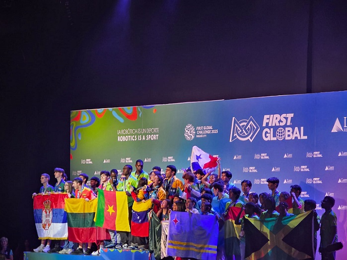 Los jóvenes calificaron esta alianza ganadora como la "Fuerza Latina".  /  Foto: Cortesía