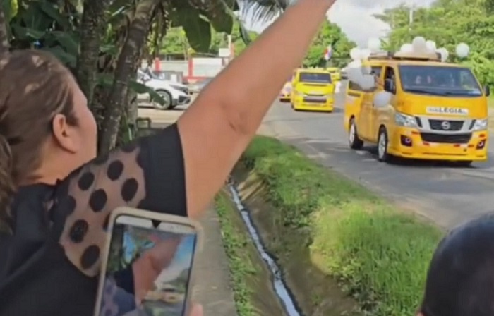 La caravana fue convocada a través de redes sociales con el hashtag "#AltoALaViolencia".  /  Captura de Video: EsteMetropolis