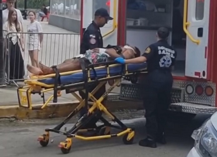 Se investiga la identidad del hombre para determinar si posee algún tipo de prontuario policivo.  /  Captura de video: TVN