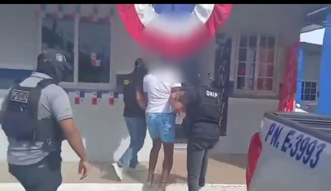 Sospechoso del crimen en el momento de su captura.