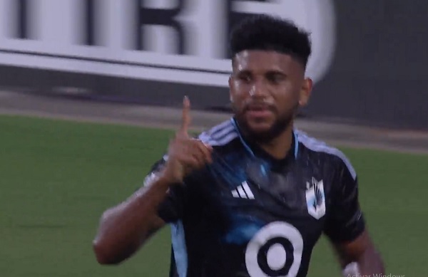 Carlos Harvey, jugador panameño que milita en el Minnesota United FC.