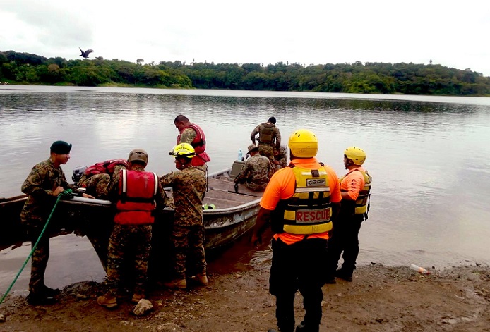 EL hombre desapareció ayer y este lunes fue recuperado su cadáver.  /  Foto: Sinaproc