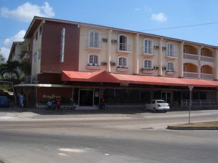 Se desconoce la causa de la muerte y la identidad de la víctima.  /  Foto toma de FB: Hotel Dos Continentes