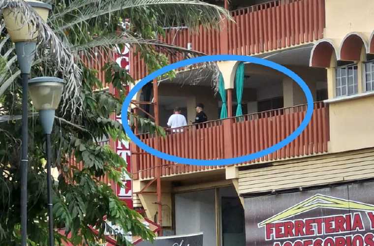 El crimen ocurrió en una de las habitaciones del hotel.