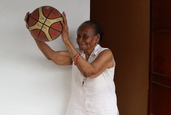 Delmira Pierce (q.e.p.d.), una leyenda del baloncesto femenino panameño. Foto: Marcial de Gracia/ Cortesía