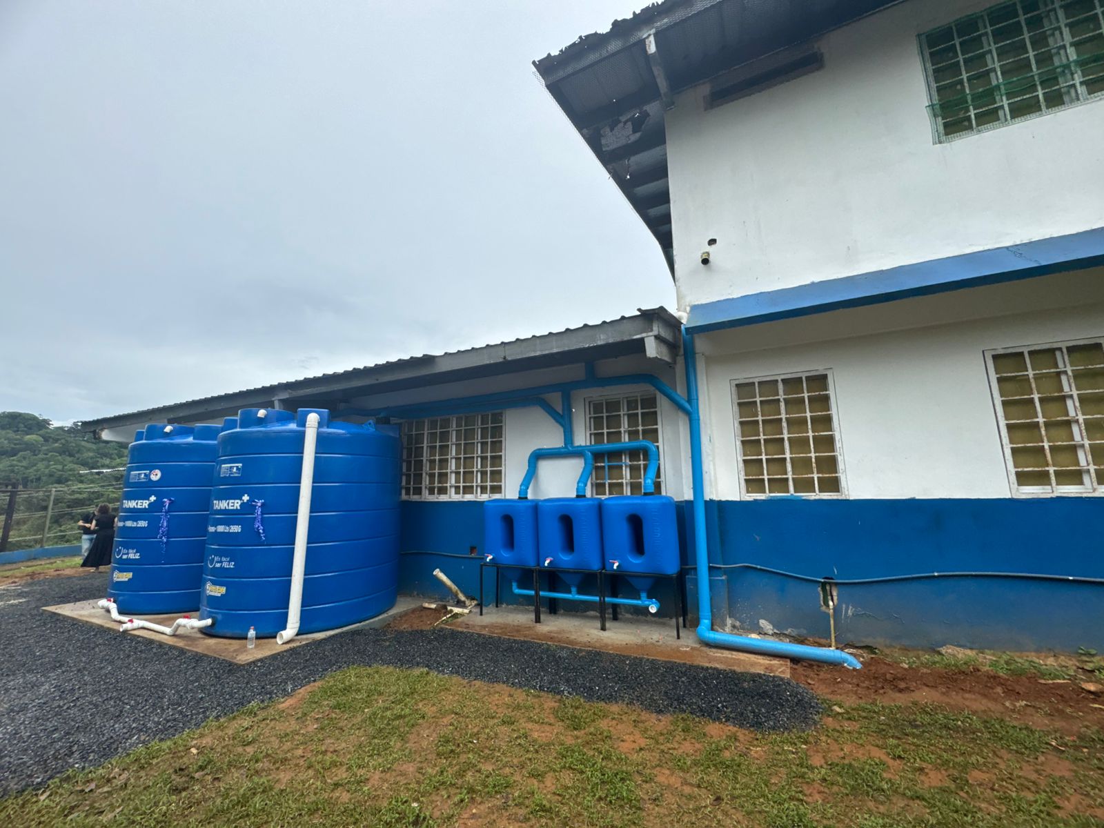La escuela tendrá agua de forma permanente.