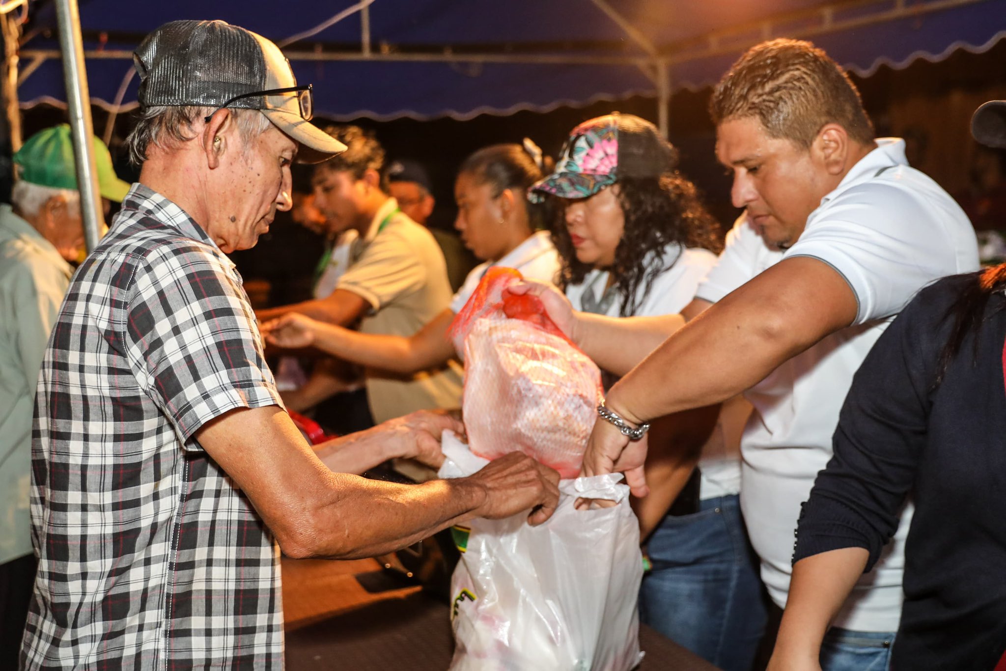 Los compradores eran despachados rápidamente. 