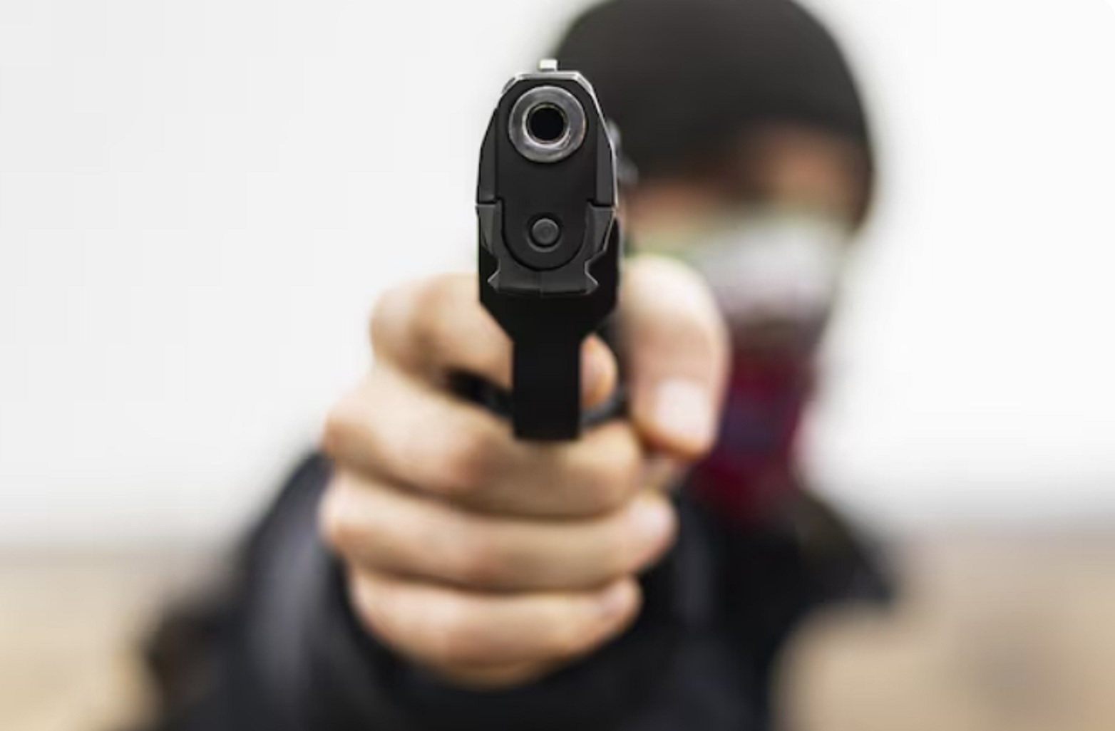 El tiro le entro por la cara y le salió por la parte trasera de la cabeza.  /  Foto ilustrativa: Freepik