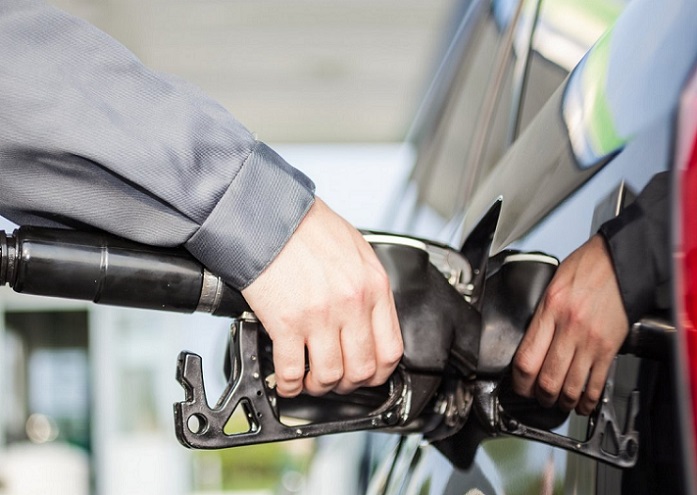 Secretaría de Energía confirma rebaja en los precios de los combustibles.