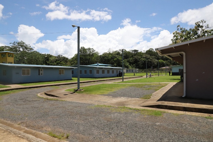 Centro de Custodia y Cumplimiento de menores 'Basilio Lakas', en Colón.  /  Foto: Diómedes Sánchez