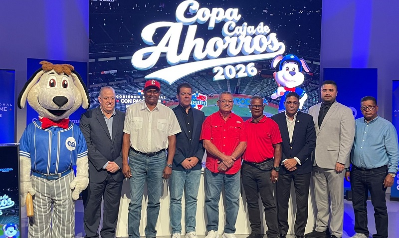 La Caja de Ahorros y la Federación Panameña de Béisbol (Fedebeis) hicieron el anuncio de los homenajeados. Foto: Fedebeis