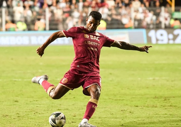 Fidel Escobar anotó uno de los goles del Saprissa en el partido de ida. Foto: Saprissa