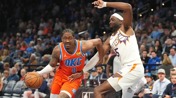 Jalen Williams (izq.) es uno de los jugadores estelares del Oklahoma Thunder. Foto: EFE