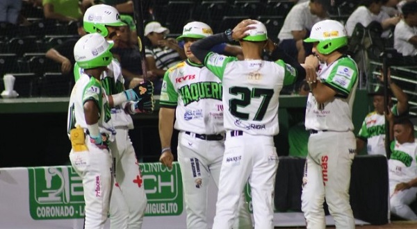 El equipo de Panamá Oeste ha tenido un buen inicio en el Campeonato Nacional de Béisbol Juvenil. Foto: Fedebeis