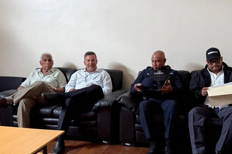 El director de la Policía Nacional Jaime Fernández, precisó que que los operativos se mantendrán durante toda la semana. Foto. Diómedes Sánchez