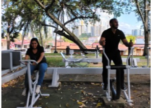 La clave es hacer ejercicios, mover el cuerpo, mantenerlo hidratado y cuidarse del sol. 