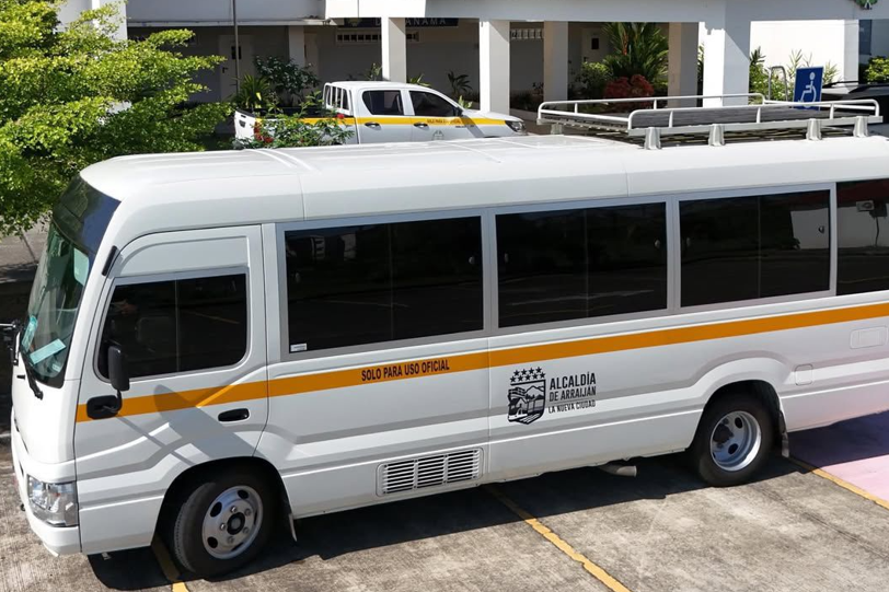 Hieren a Policía municipal y roban vehículo de alcaldía de Arraiján.