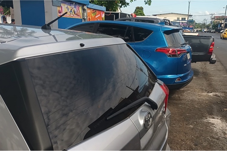 La situación impacta no solo a quienes residen en la ciudad, sino también a visitantes que acuden por motivos laborales, comerciales o de servicio. Foto. Melquiades Vásquez