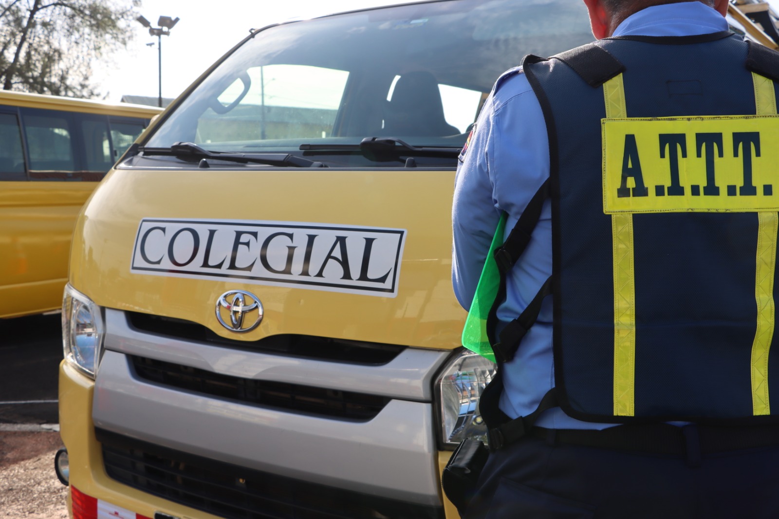 El mensaje es directo: buses en orden o no ruedan.