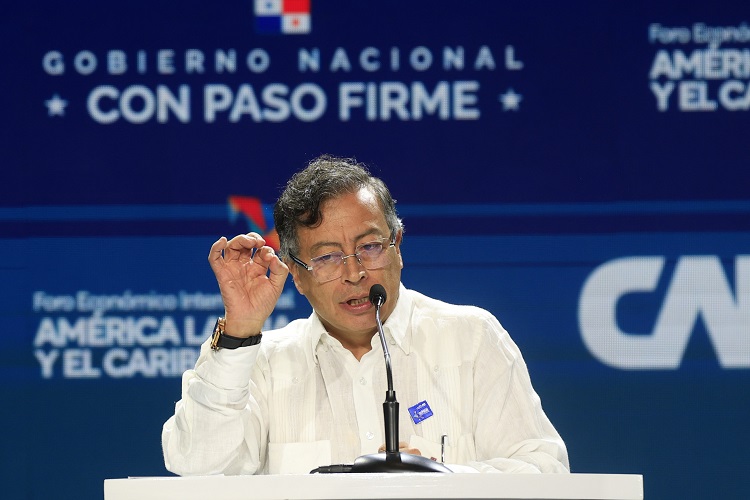 Gustavo Petro abogó también por "articular" la "diversidad" latinoamericana para construir ese pacto que debe ser un centro de poder regional. Foto. EFE