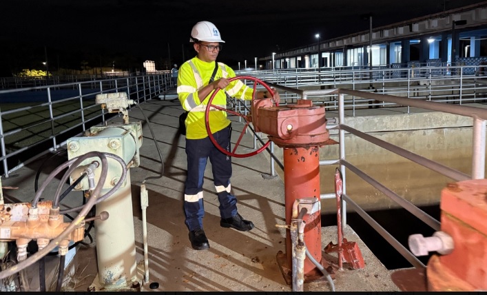 Los trabajos terminaron a eso de las 10:30 p.m. 
