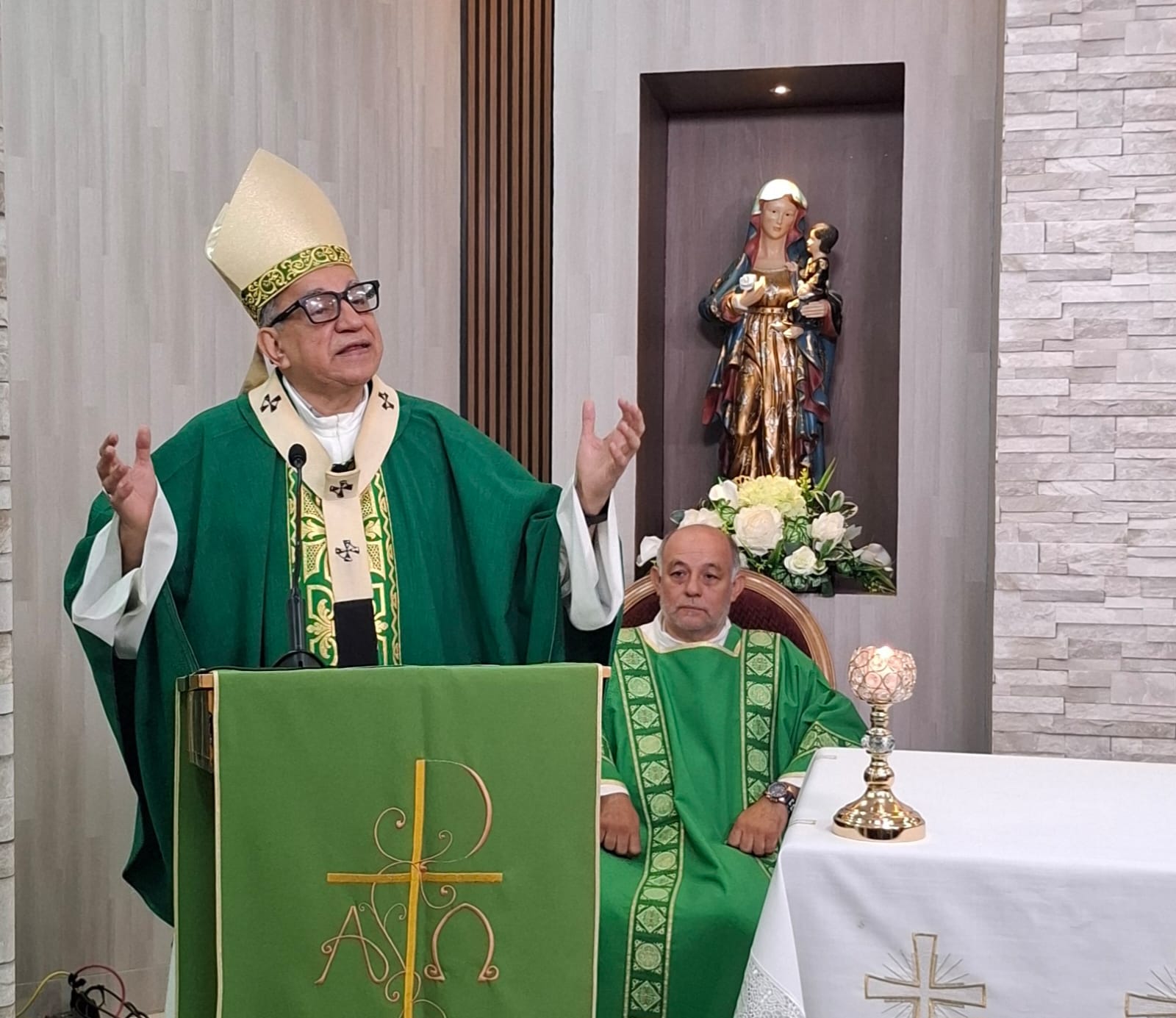 El arzobispo José Domingo Ulloa hizo un llamado a compositores, intérpretes, animadores, organizadores y autoridades.