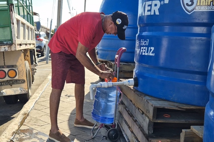 Los tanques de abastecimiento de agua deberán mantenerse operativos durante los días del carnaval, debido a que el sistema aún no estará en condiciones normales. Foto. Thays Domínguez