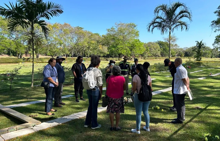 A partir de las 8 de la mañana se reanudan las exhumaciones en el cementerio. 
