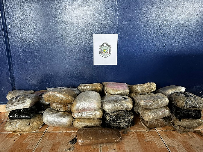 En esta diligencia se coordinó con los funcionarios del Ministerio Público.  /  Foto: PN