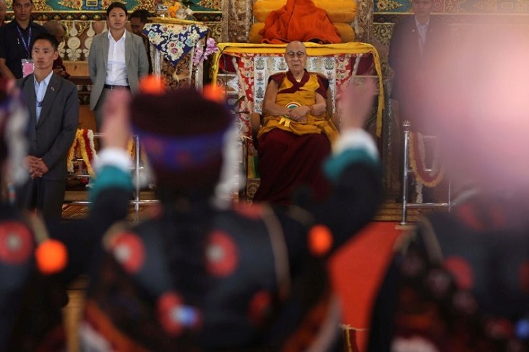 La reacción de la oficina de Tenzin Gyatso, el decimocuarto dalái lama, se produce tras la desclasificación de registros federales en Estados Unidos,