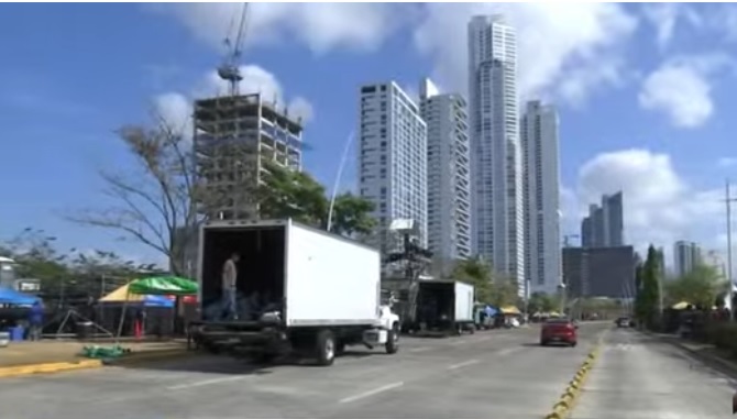 La Cinta Costera fue reabriendo poco a poco desde las 10:00 a.m. 