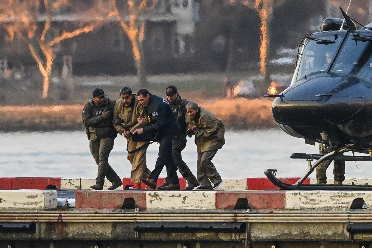 La próxima audiencia de Maduro y Flores será el 26 de marzo a las 11 de la mañana, puesto que a principios de este mes la Fiscalía, con el consentimiento de la defensa, solicitó aplazar la fecha inicial del 17 de marzo. Foto. EFE/Archivo