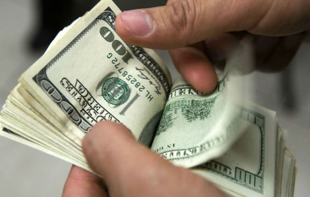 Guarda algo, aunque sea mínimo para imprevistos. 