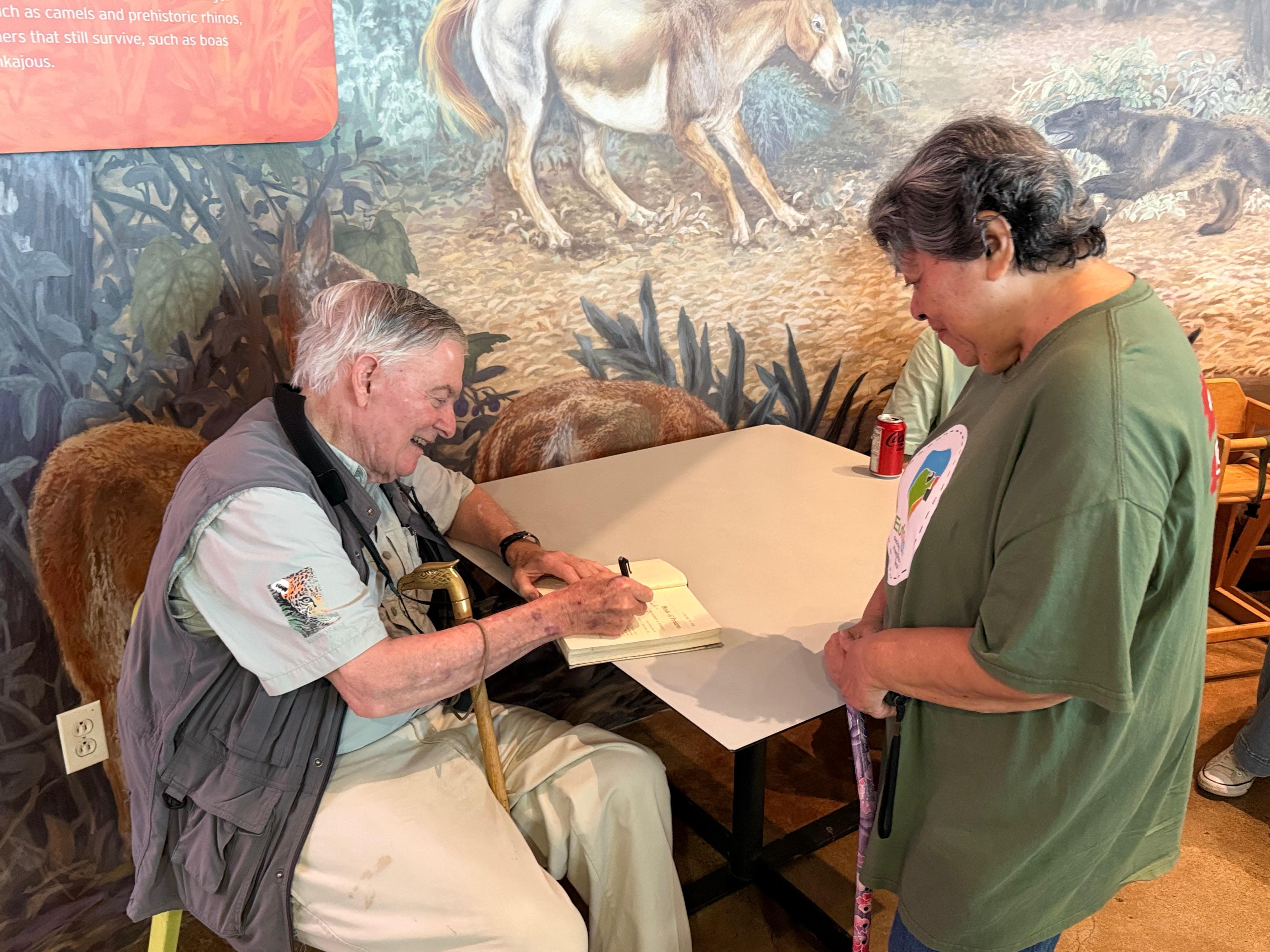 El Dr. Robert S. Ridgely, uno de los ornitólogos neotropicales más influyentes del mundo. Foto: Cortesía