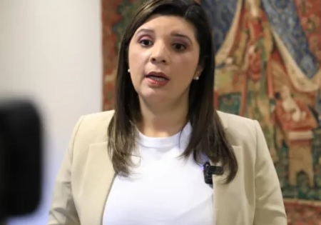 Ministra de Trabajo, Jackeline Muñoz 