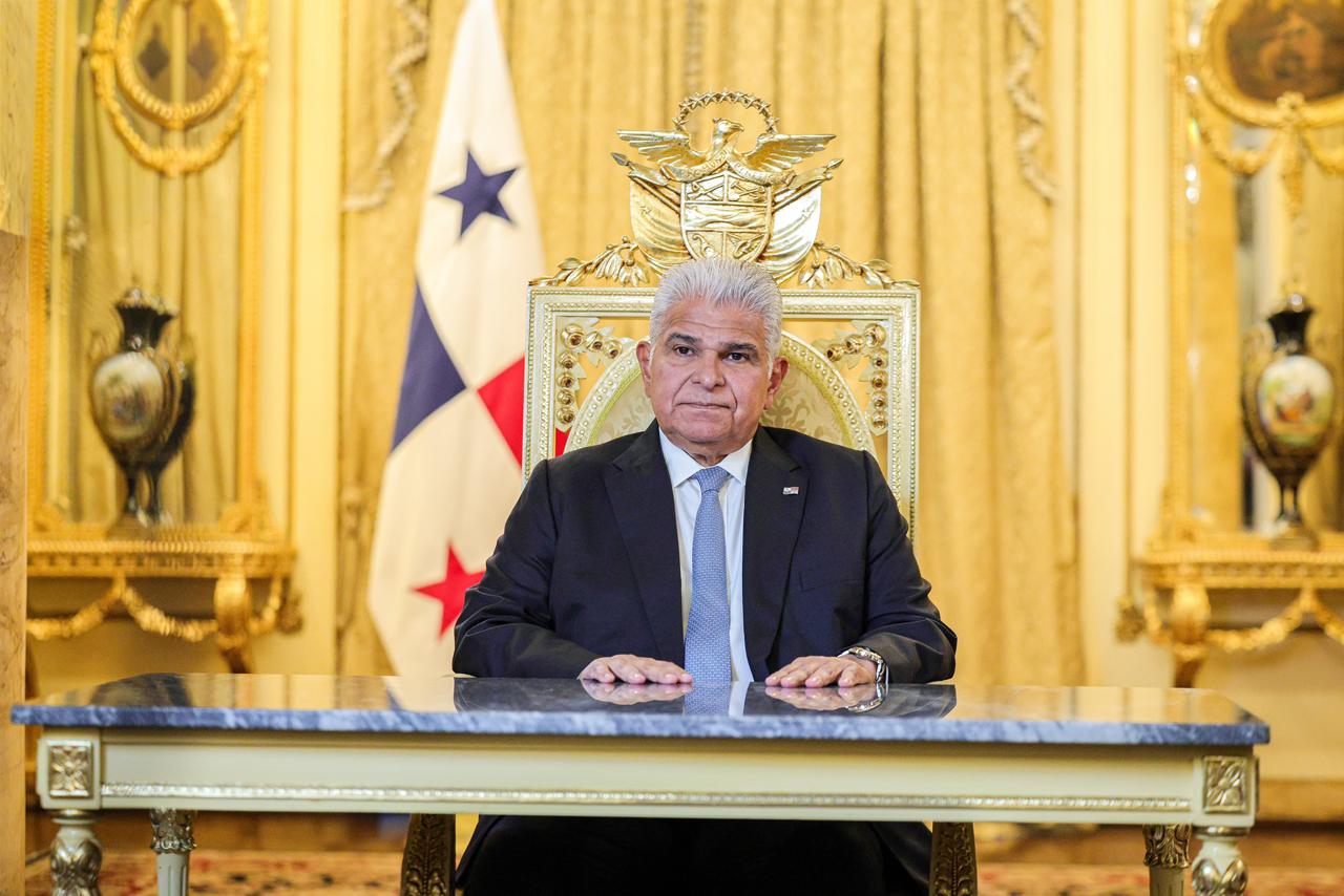 El presidente José Raúl Mulino detalló la contratación de dos empresas de amplio reconocimiento para que operen los puertos por un periodo de 18 meses. 