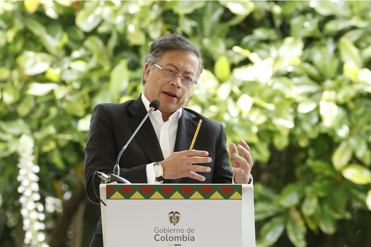 "Existen pruebas de la persistencia del fraude electoral en Colombia", escribió Gustavo Petro en X. Foto. Archivo