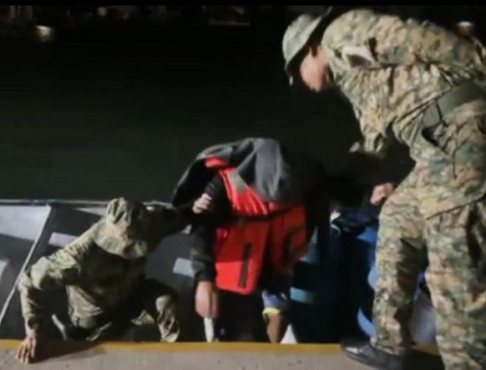 El sospechoso será investigado por delitos relacionados con droga.  /  Foto: Senafront