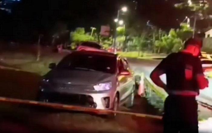 El conductor murió tras el volante.  /  Captura de video: Bajoeltente