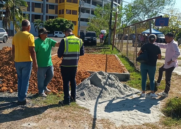 Hasta el momento, las autoridades municipales no han emitido un pronunciamiento oficial sobre si la obra cuenta con los permisos requeridos. Foto. Melquíades Vásquez