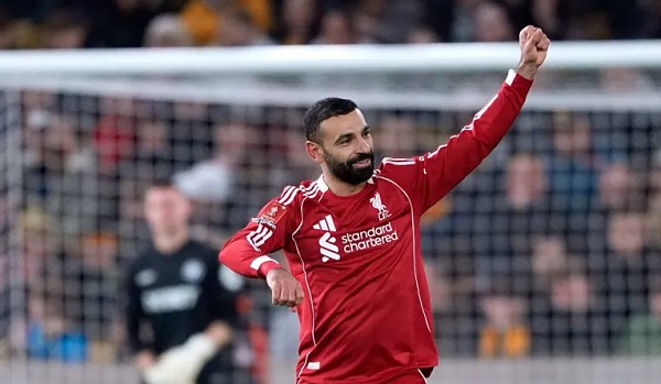 Mohamed Salah celebra su gol anotado en el partido. Foto: EFE