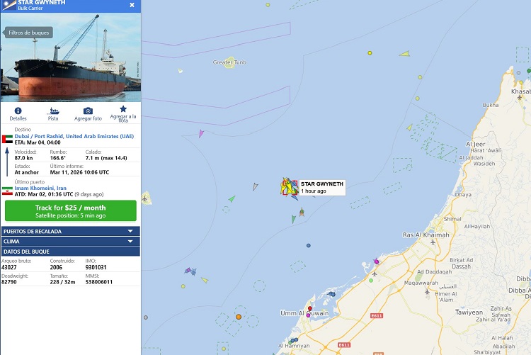 Un buque granelero de propiedad griega fue alcanzado este miércoles por un proyectil de origen desconocido cerca del estrecho de Ormuz. Foto. EFE