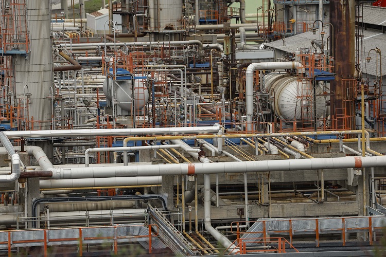 La determinación de sacar los 400 millones de barriles de petróleo de las reservas estratégicas fue tomada por los 32 países miembros de la Agencia Internacional de Energía. Foto. EFE