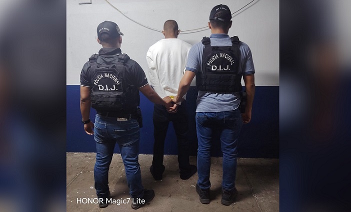 El sujeto es el tercer sospechoso que ha sido vinculado con el crimen del adulto mayor.  /  Foto: PN