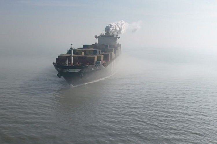 el secretario de Energía, Chris Wright, quien prometió que el acompañamiento militar estadounidense por el paso estratégico de petróleo y gas tendrá lugar "pronto". Foto. EFE