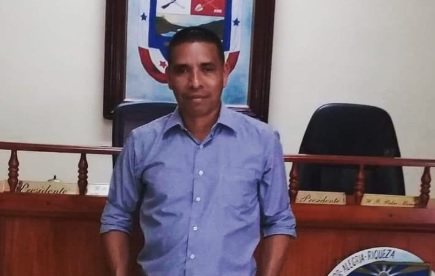 El exrepresentante del corregimiento de Campana, distrito de Capira, Nelson García (2019-2024), fue imputado por el delito de peculado agravado.