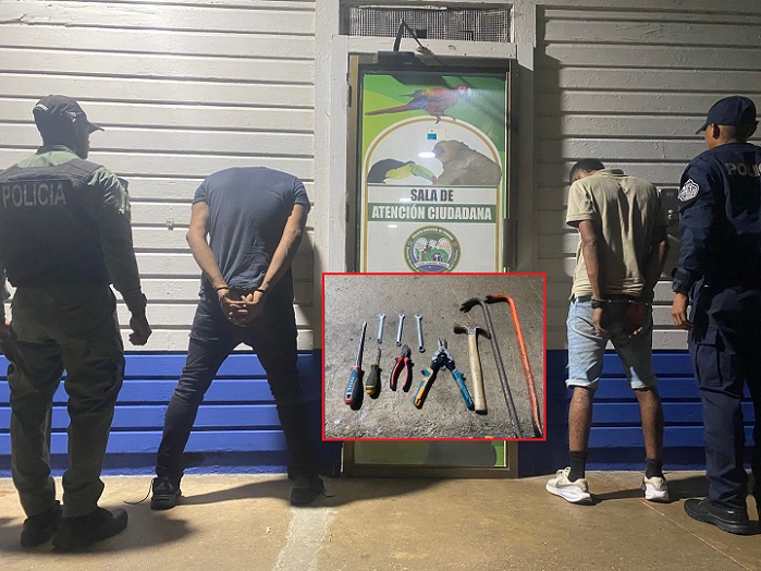 Los sospechosos fueron aprehendidos antes de que lograran su cometido.  /  Foto: PN