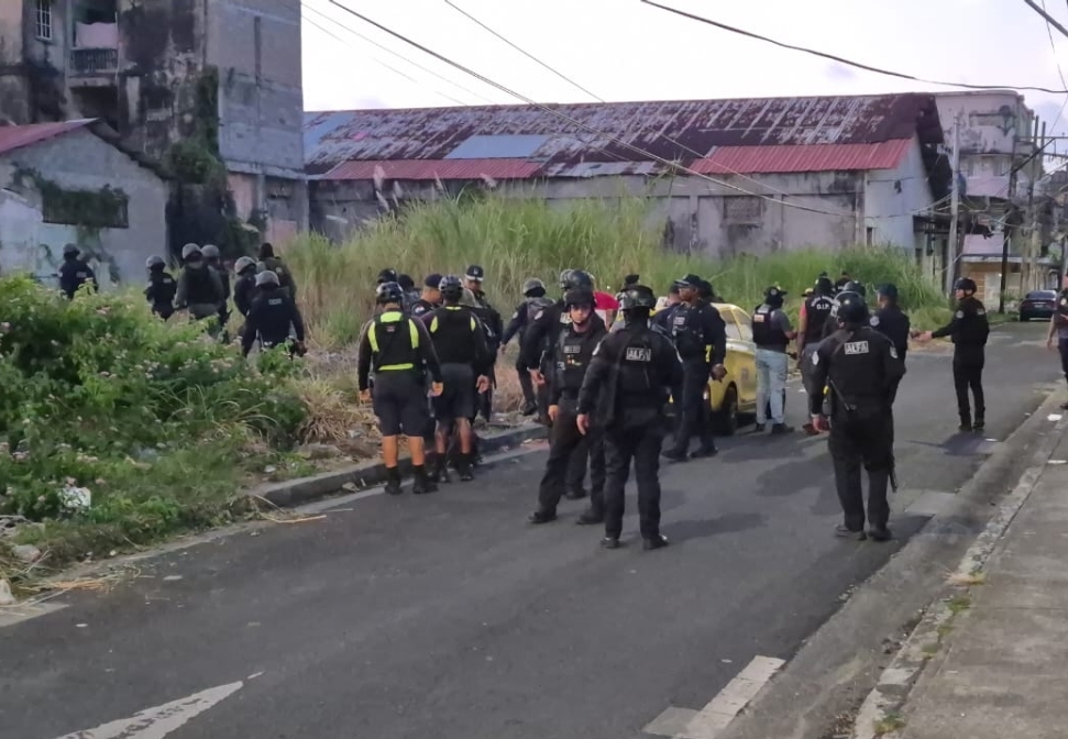 La situación se registró en calle 8, avenida Herrera, cuando un pistolero observó un taxi y empezó a realizar varias detonaciones