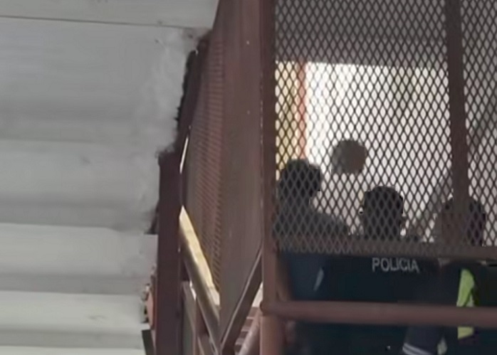 Los tres involucrados enfrentan el delito de homicidio doloso agravado en calidad de cómplices primarios, mientras continúa el proceso judicial en su contra..  /  Foto: Diómedes Sánchez