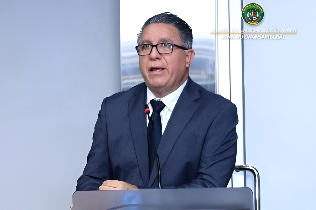 Ovil Moreno alerta sobre peligros para trabajadores de aseo. 